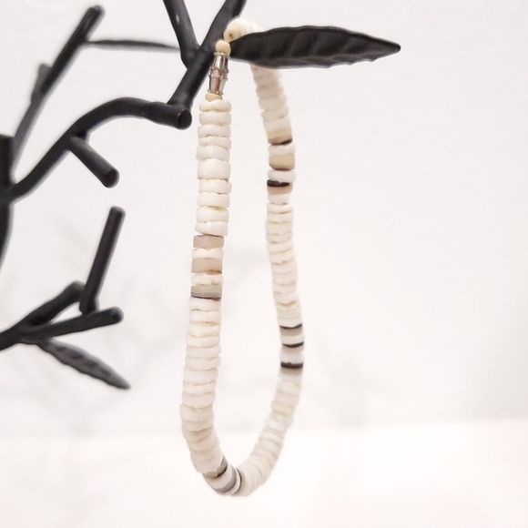 Puka White & Brown Shell Anklet - Picture 2 of 3